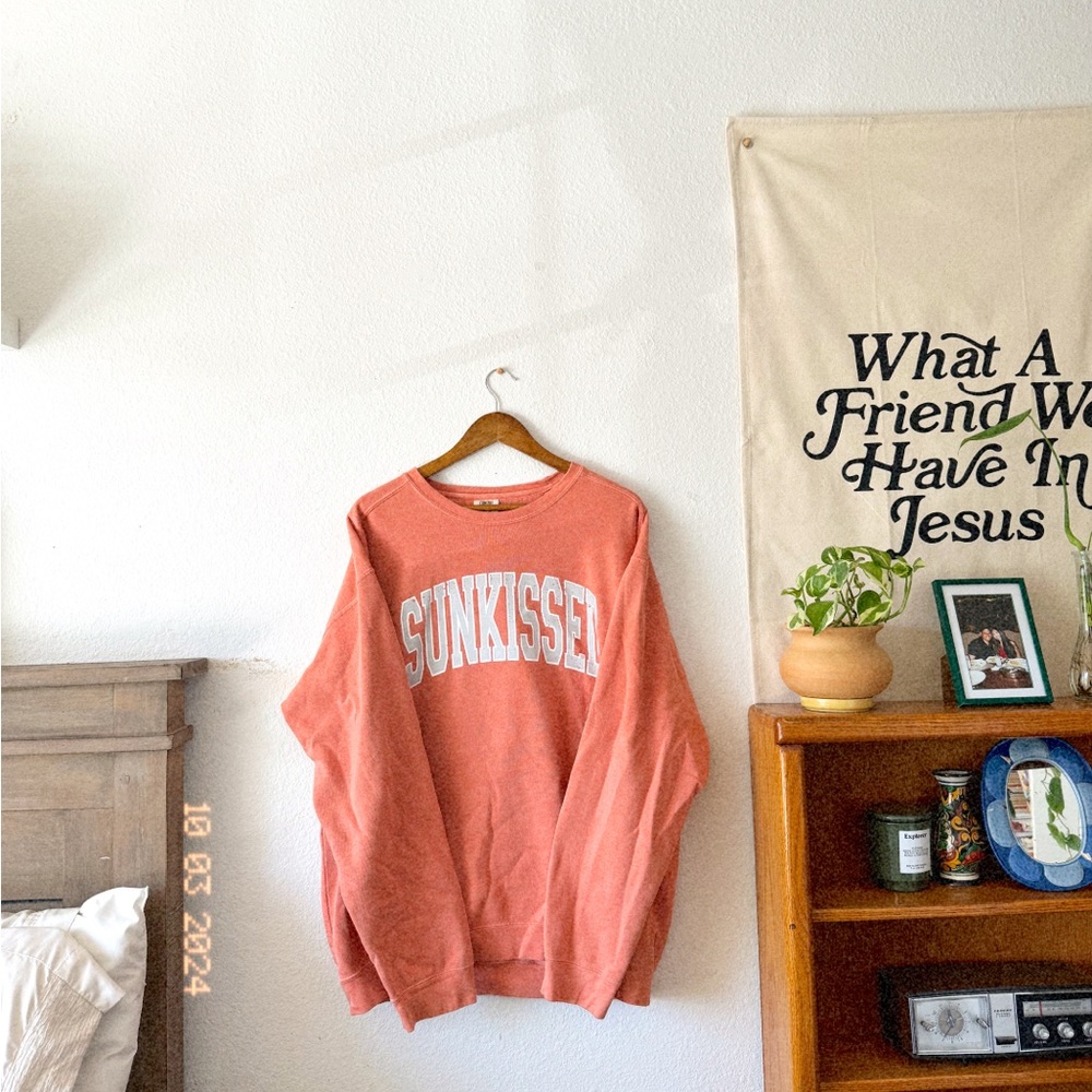 Crewneck sweater